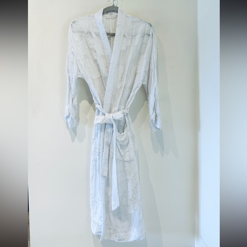 Aritzia dress robe
